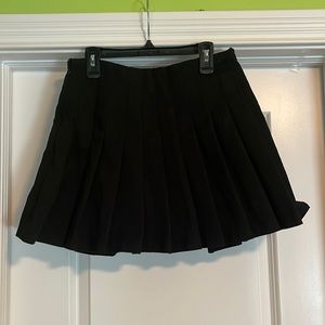 Brandy Melville tennis skirt, fabric is thick and good quality, built in shorts